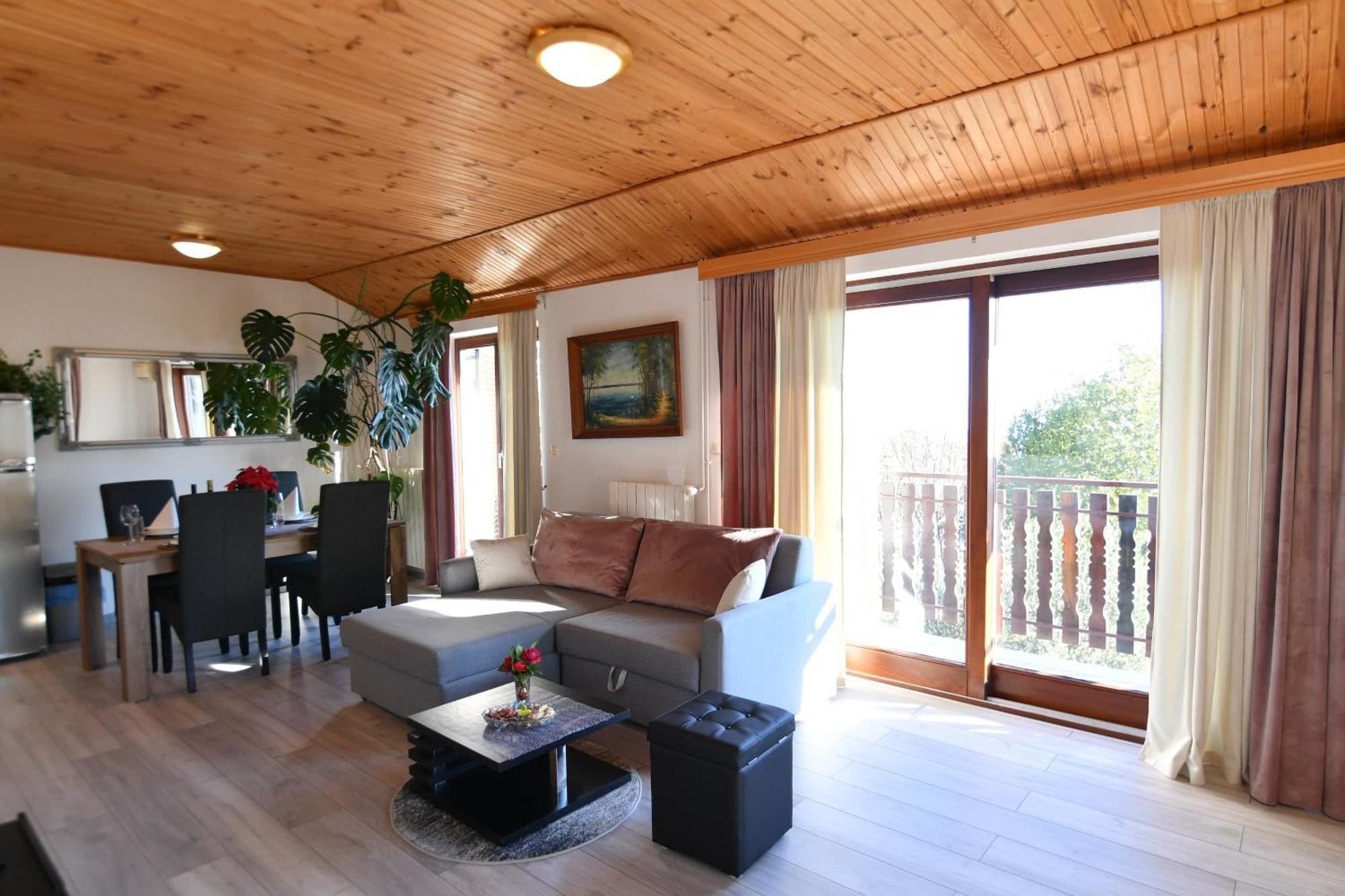 Apartments Peric Опатия Екстериор снимка
