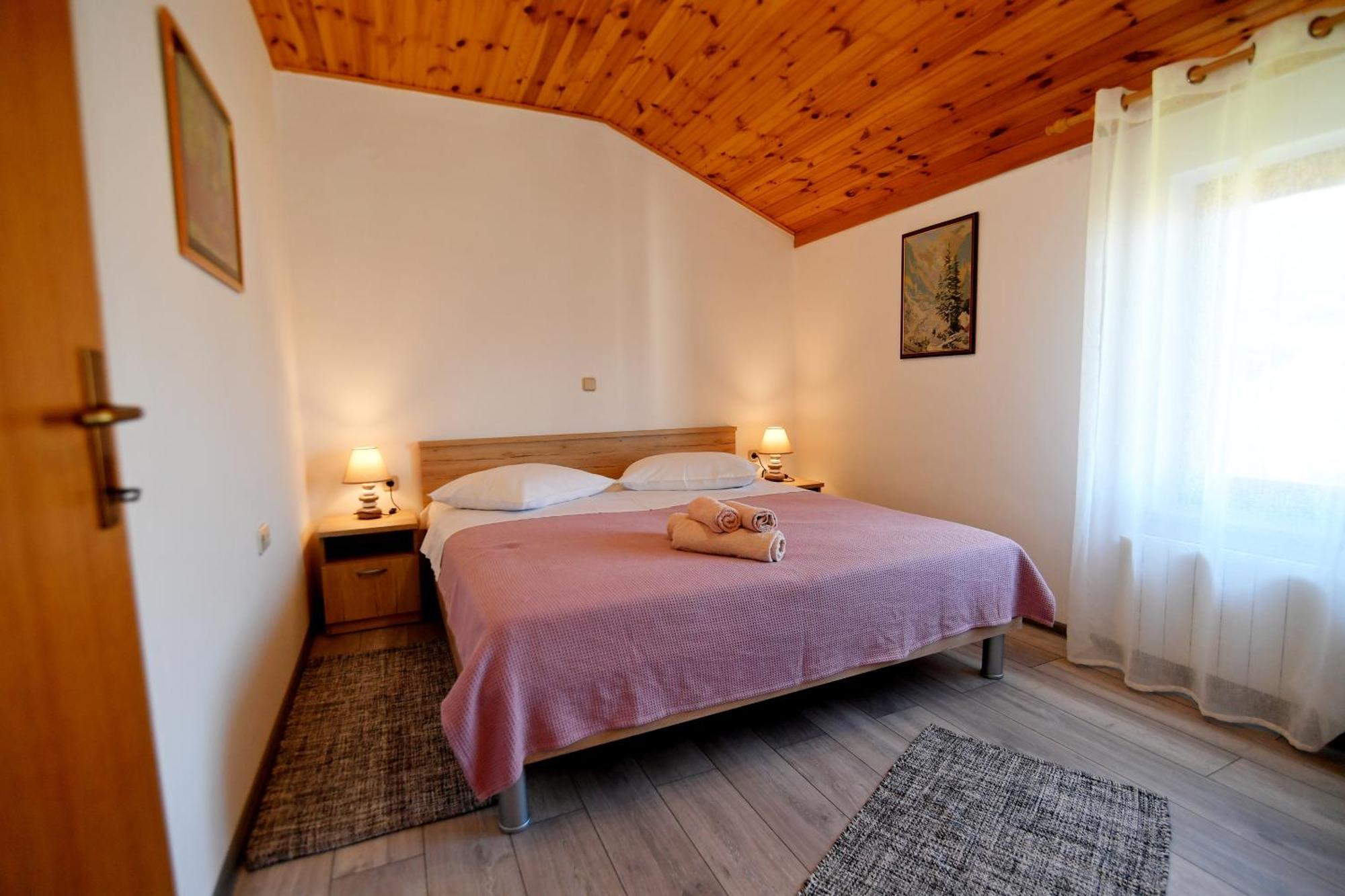 Apartments Peric Опатия Екстериор снимка