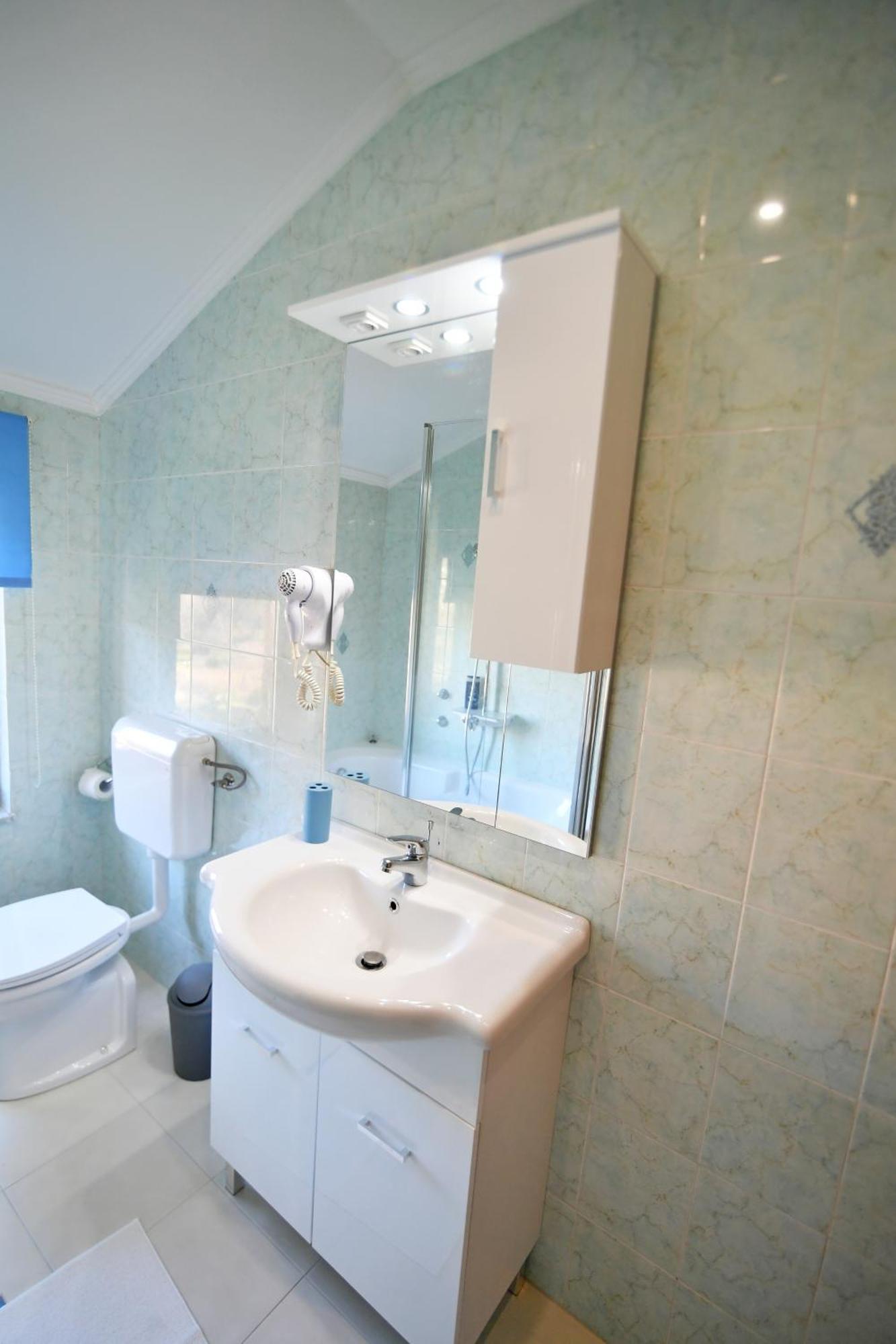 Apartments Peric Опатия Екстериор снимка