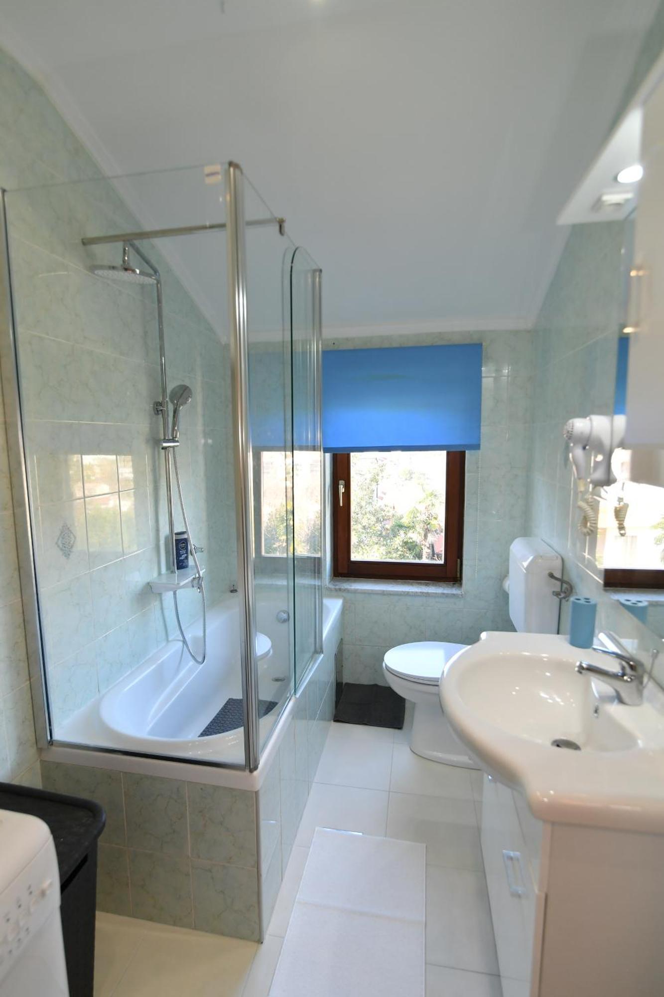 Apartments Peric Опатия Екстериор снимка